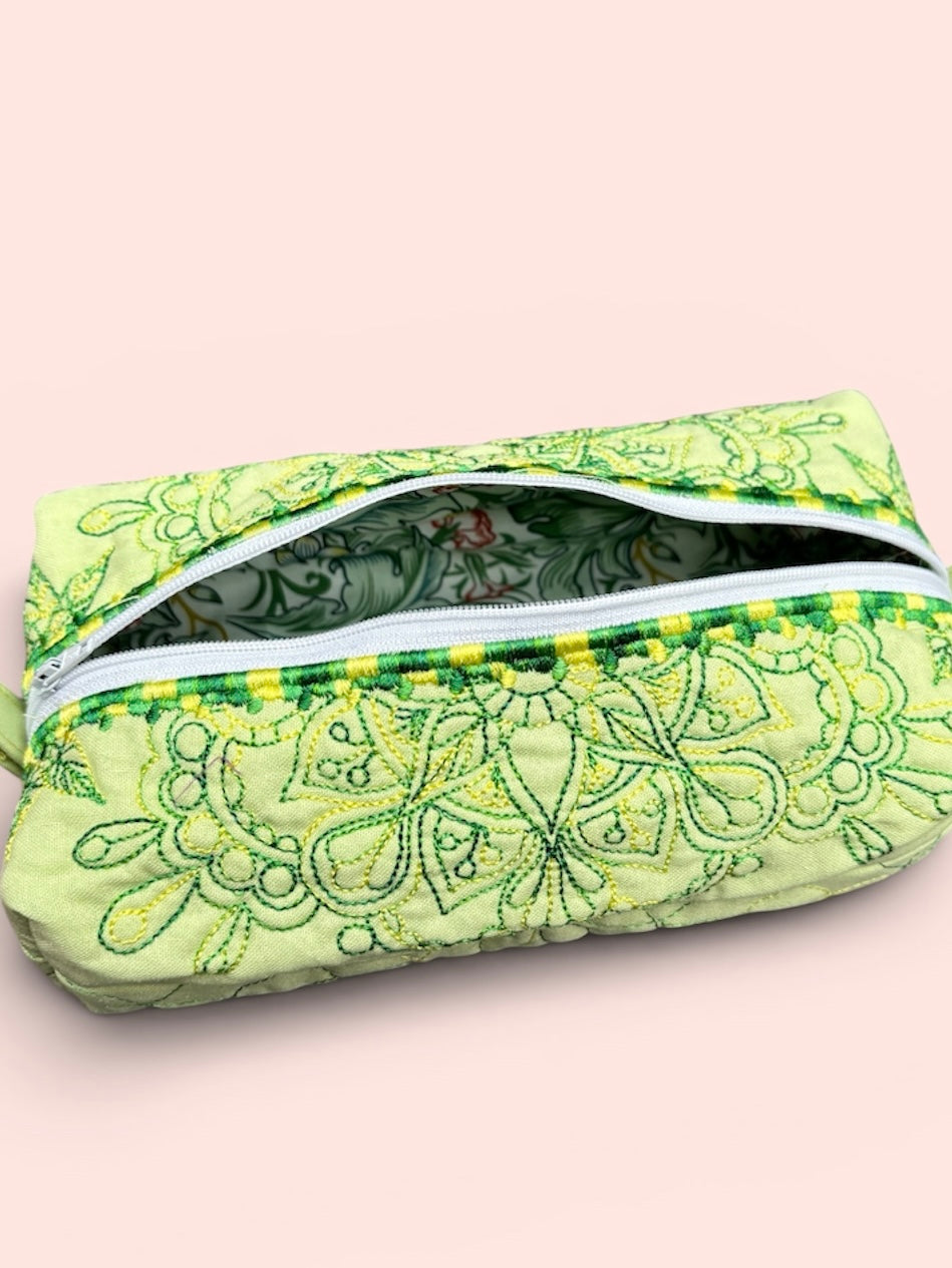 Mandala embroidered bag.